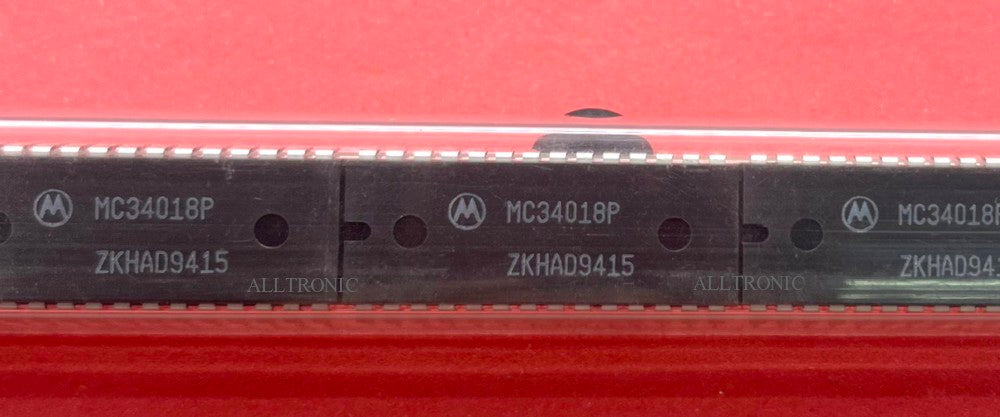Genuine Voice Switched Sperkerphone Monolithic IC MC34018P Dip28 Motorola