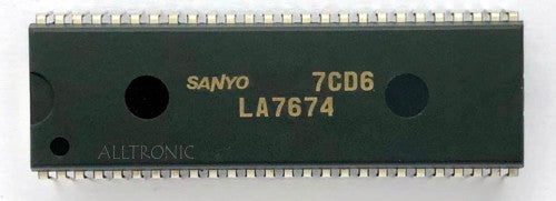 Color TV Signal Processor for NTSC System LA7674 DIP52 Sanyo